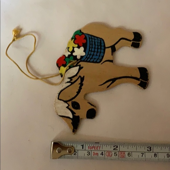3” wooden donkey with flower 🌸 basket 🧺 ornament - Picture 4 of 13